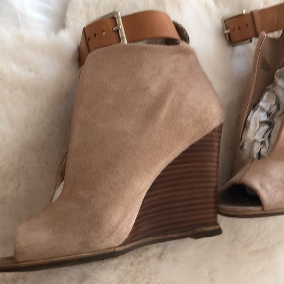 ZIGI SOHO • “STRUT” Wedge Faux Suede Booties with Gold Buckle Ankle Strap - Picture 8 of 16